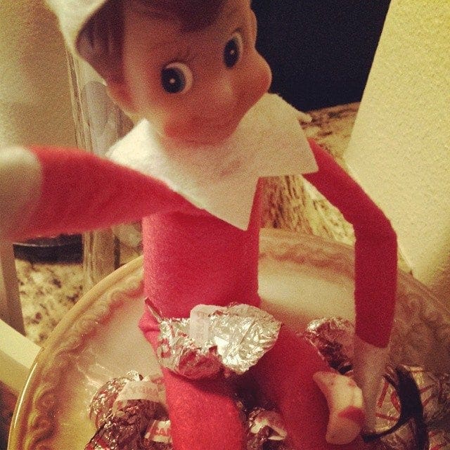 elf-on-a-shelf-3